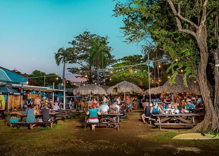 Hotel Witch's Rock Surf Camp 2*