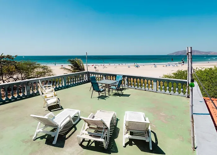 Witch's Rock Surf Camp